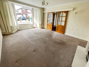 Lounge- click for photo gallery